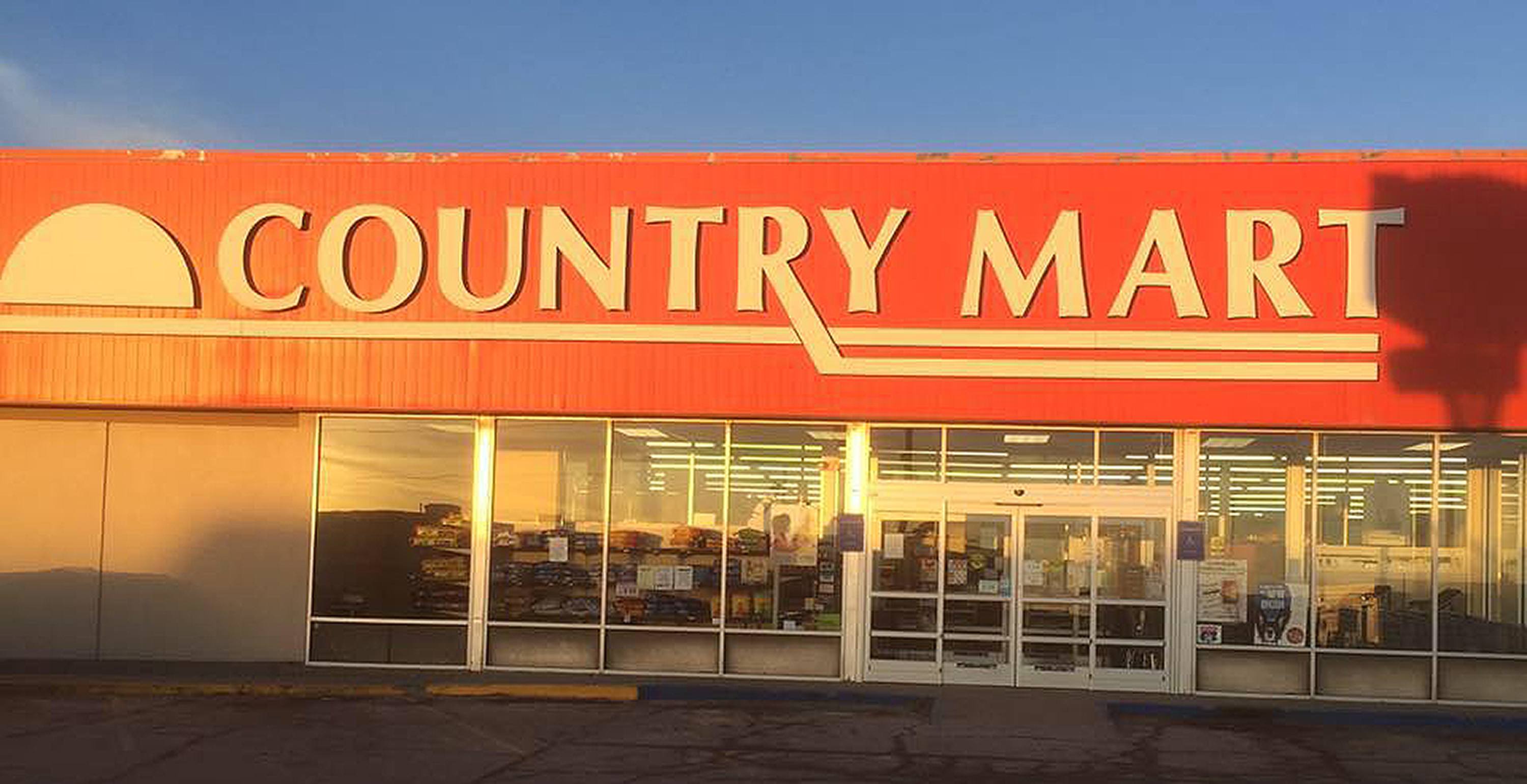 Exterior Store Front - Garretts Country Mart